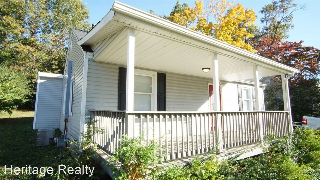 3032 Dodd St Se - Photo 2 of 12