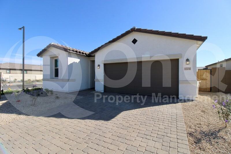 15711 W Monroe St - Photo 2 of 16