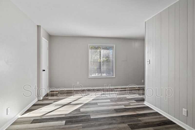 1820 N 6th 1/2 St #23D - Photo 3 of 14