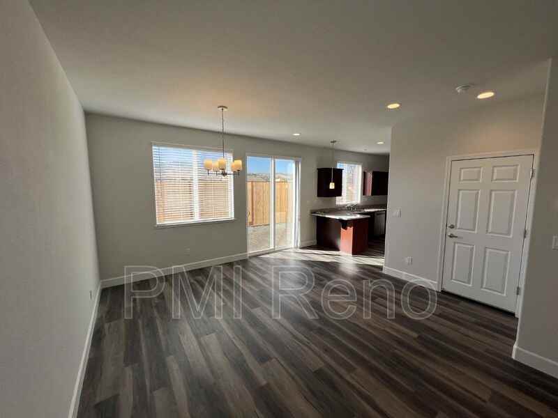 3511 Downpatrick Ln - Photo 3 of 20