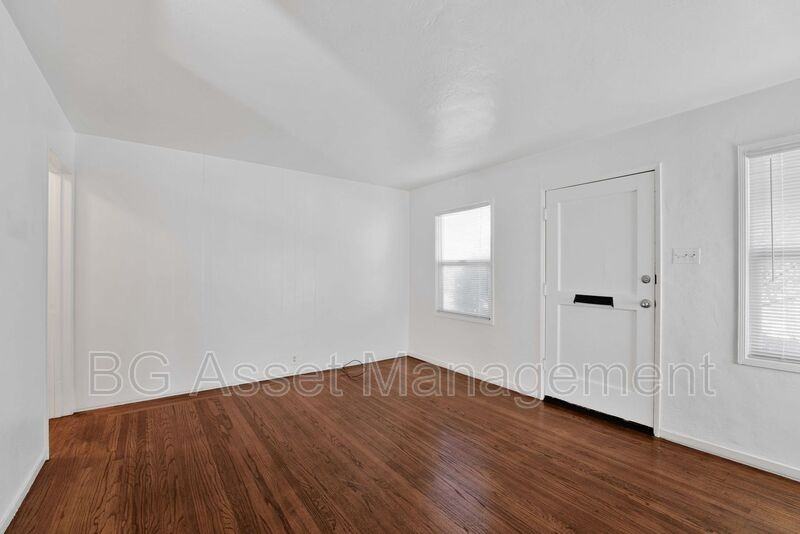 548 Fern Ave - Photo 2 of 16