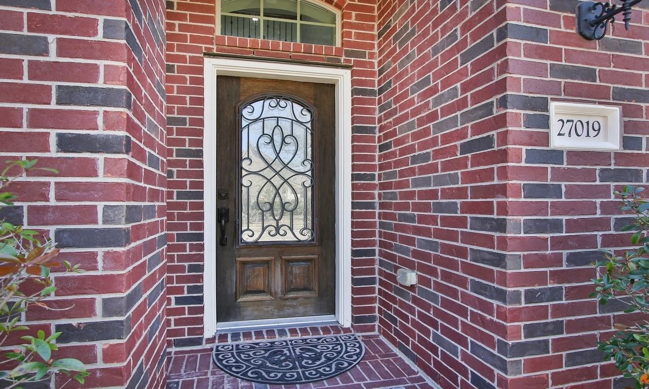 27019 Drybank Creek Ln - Photo 3 of 47