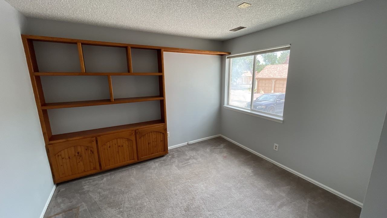 914 Tenderfoot Hill Rd #104 - Photo 7 of 9