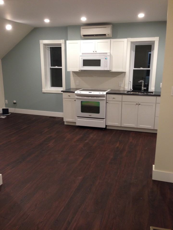 144 Queen St N #2 (upper) - Photo 3 of 13