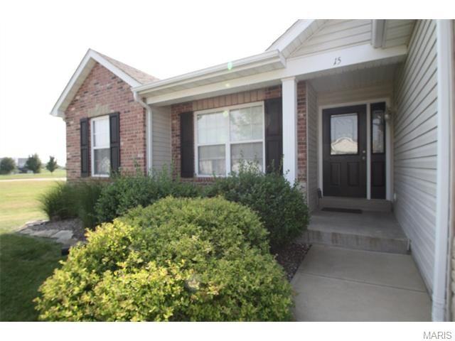 15 Berkshire Ct - Photo 2 of 21