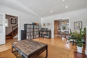 668 Eglinton Avenue East - Photo 2 of 20