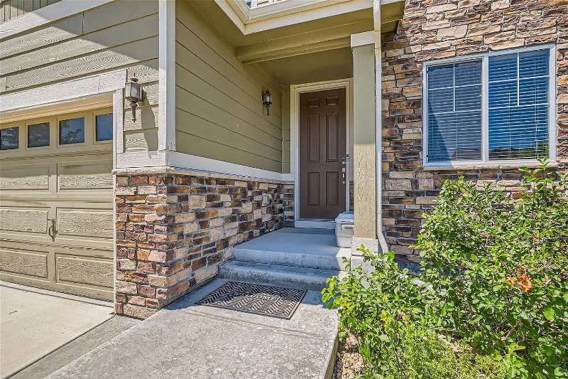 26059 E Davies Dr - Photo 4 of 49