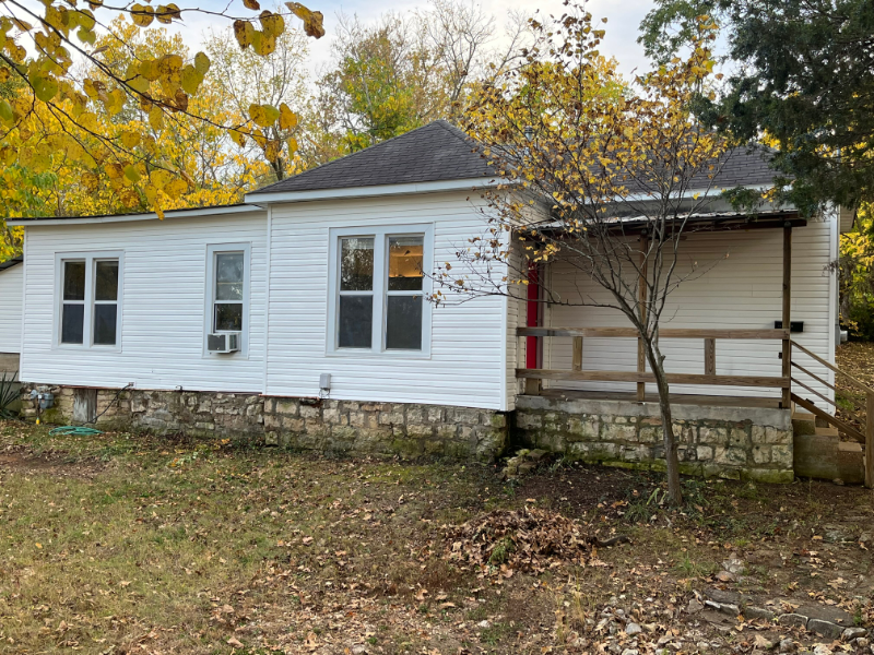 416 Locust St - Photo 3 of 15