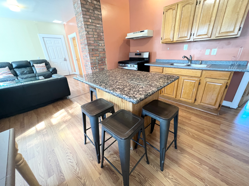 206 California Ave #206C2R - Photo 5 of 17