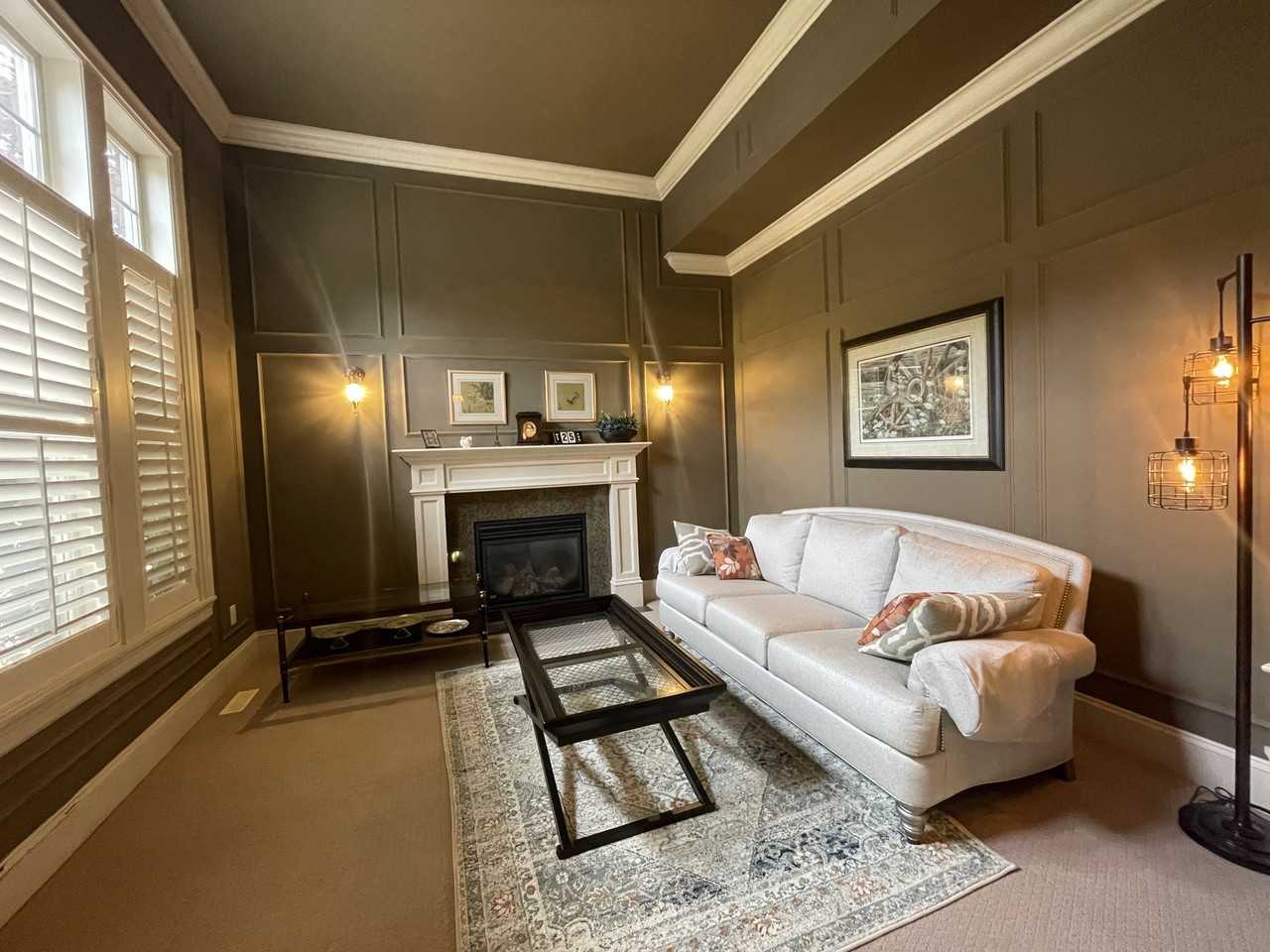 16045 30 Avenue - Photo 2 of 20