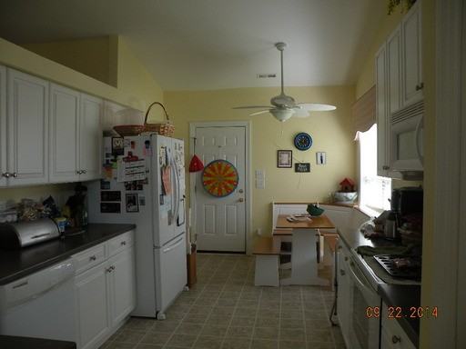 112 Jubilee Pl - Photo 3 of 16