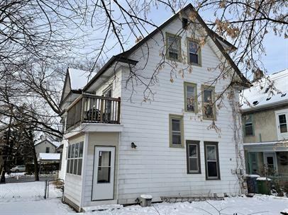 801 University Ave Ne #801 - Photo 2 of 19