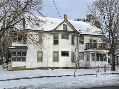801 University Ave Ne #801 - Photo 3 of 19