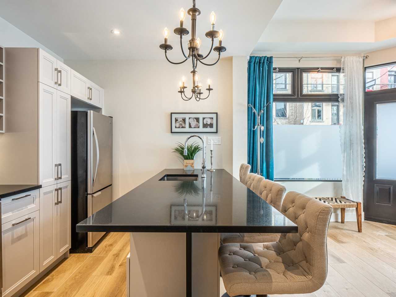 4652 Rue de Mentana - Photo 2 of 12