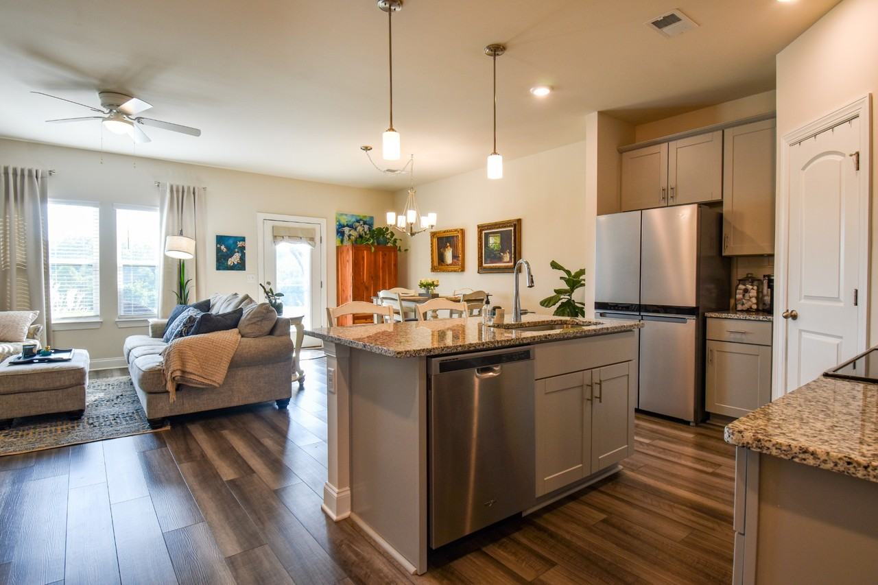 741 Prairie View Dr #1 - Photo 5 of 20