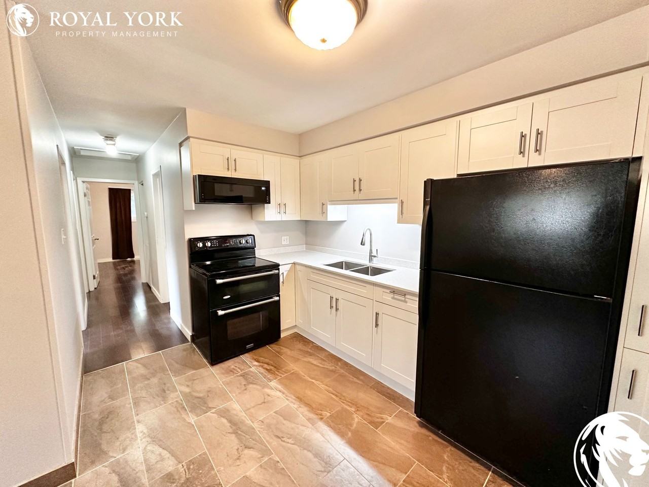 197A Cedarvale Cres #1 - Photo 3 of 43