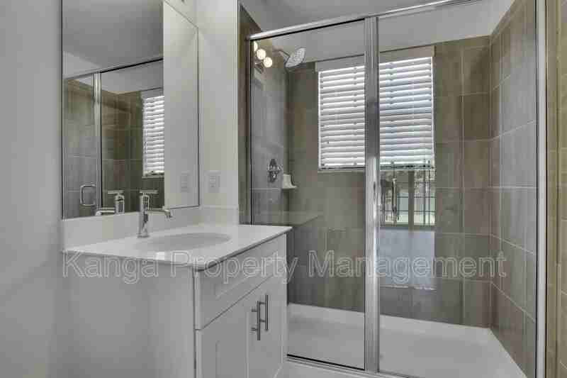 600 Ne 14th Ct #103 - Photo 7 of 11