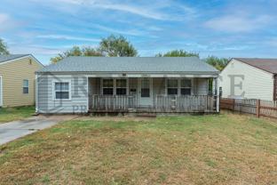 726 S Bonn St - Photo 1 of 1