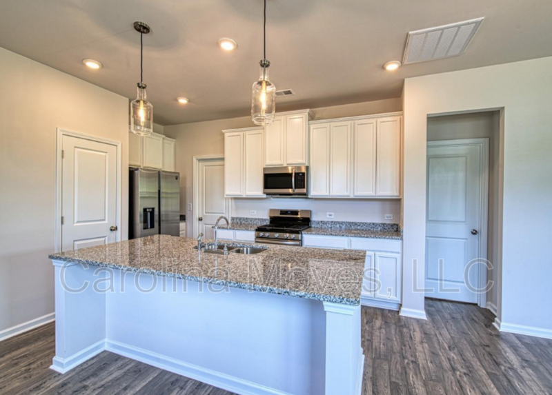 904 Bryden Ln - Photo 4 of 16