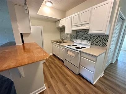 Villas of East Hill - Photo 2 of 14