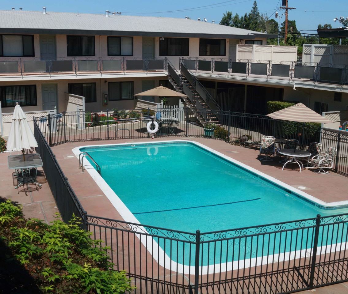 King Apartments - Photo 2 of 2