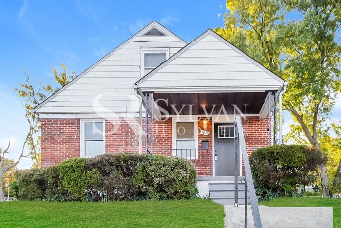 5029 Plymouth Rd - Photo 2 of 16