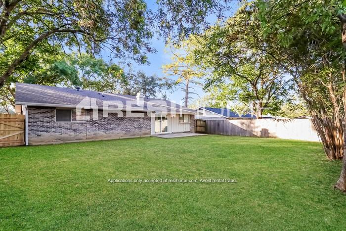 907 E Timberview Ln - Photo 3 of 17