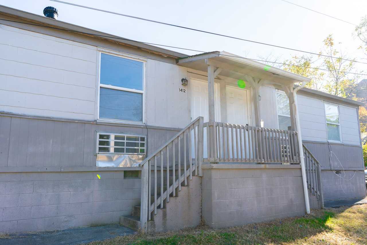 Chicago Ave 1412, Knoxville, TN 37917 2 Bedroom Apartment for 1,295