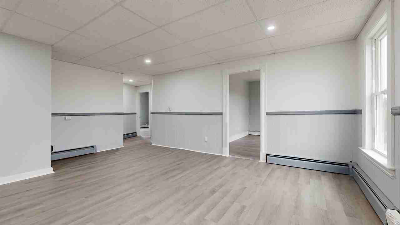 34 River St #E - Photo 3 of 18