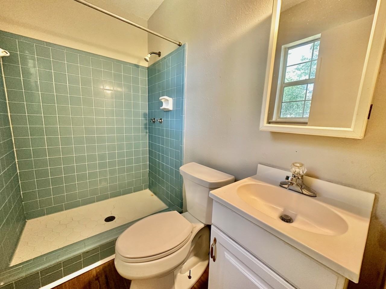 716 Rosemont St #1 - Photo 7 of 9