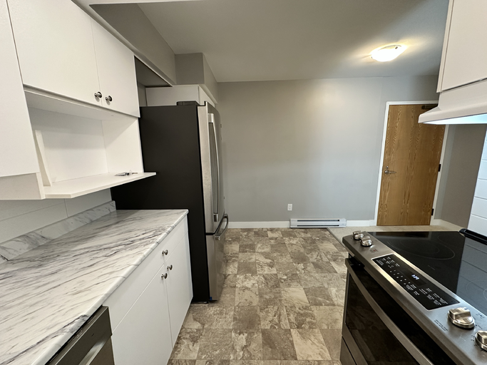 4323 Gallant Ave - Photo 3 of 23