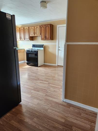 109 Winger Ave - Photo 3 of 10