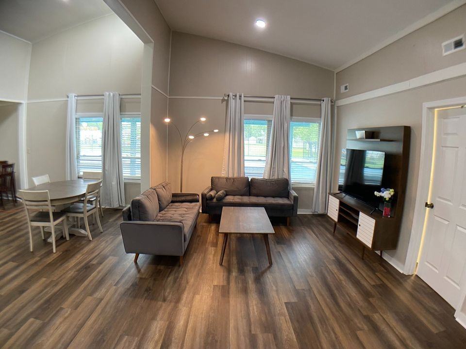 2331 Wellington Green Dr #66 - Photo 7 of 34