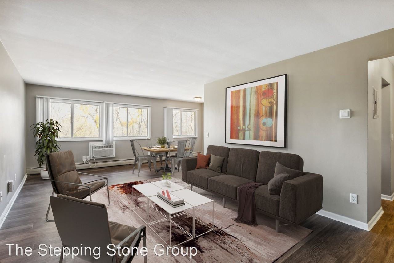 1600 Douglas Drive North - Photo 2 of 16