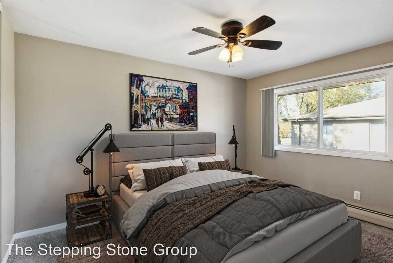 1600 Douglas Drive North - Photo 3 of 16