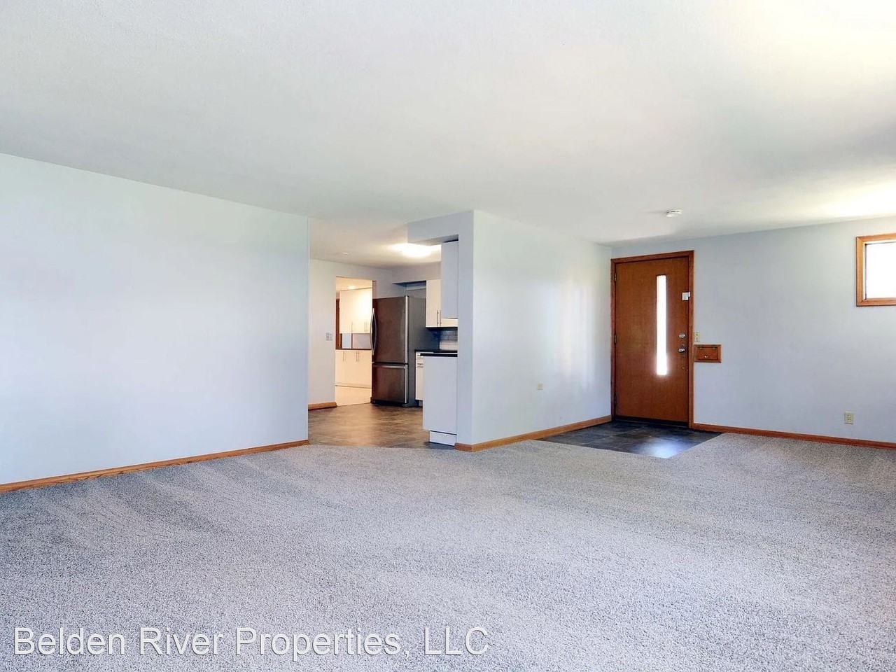 2504 27th Ave Ne - Photo 2 of 30