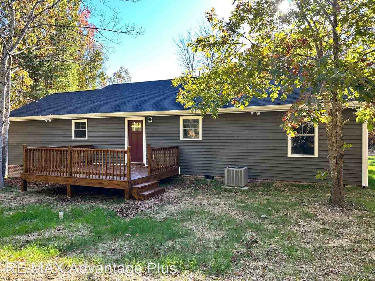 662 Landing Rd - Photo 2 of 20