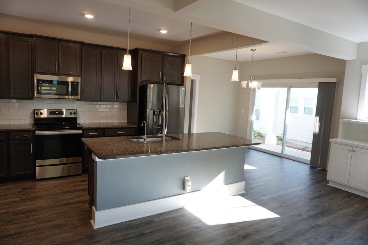812 Chair Rd - Photo 6 of 35