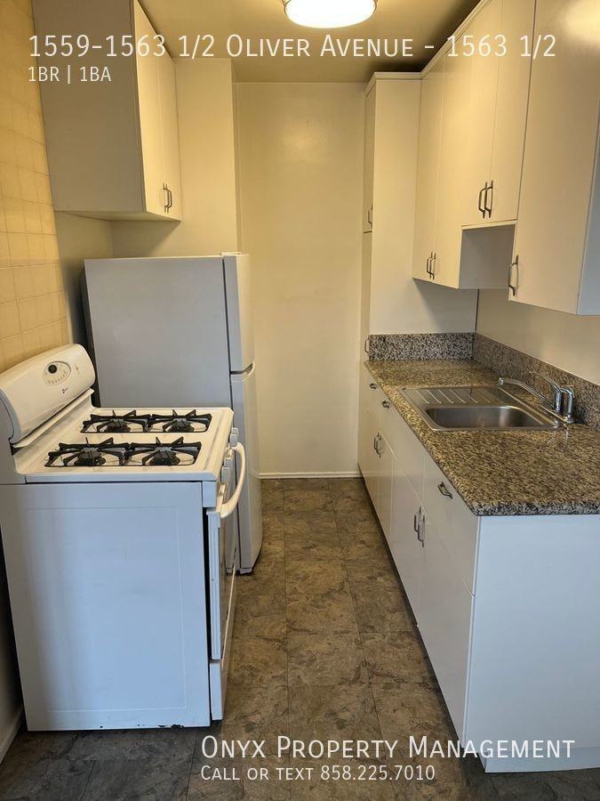 1559-1563 1/2 Oliver Avenue #1563-1-2 - Photo 2 of 7