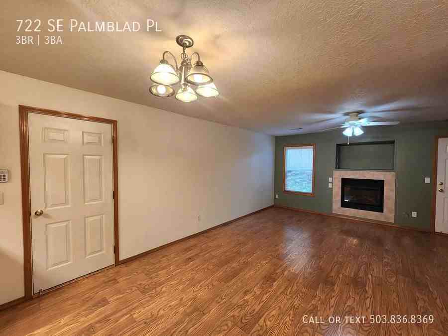 722 Se Palmblad Pl - Photo 3 of 20