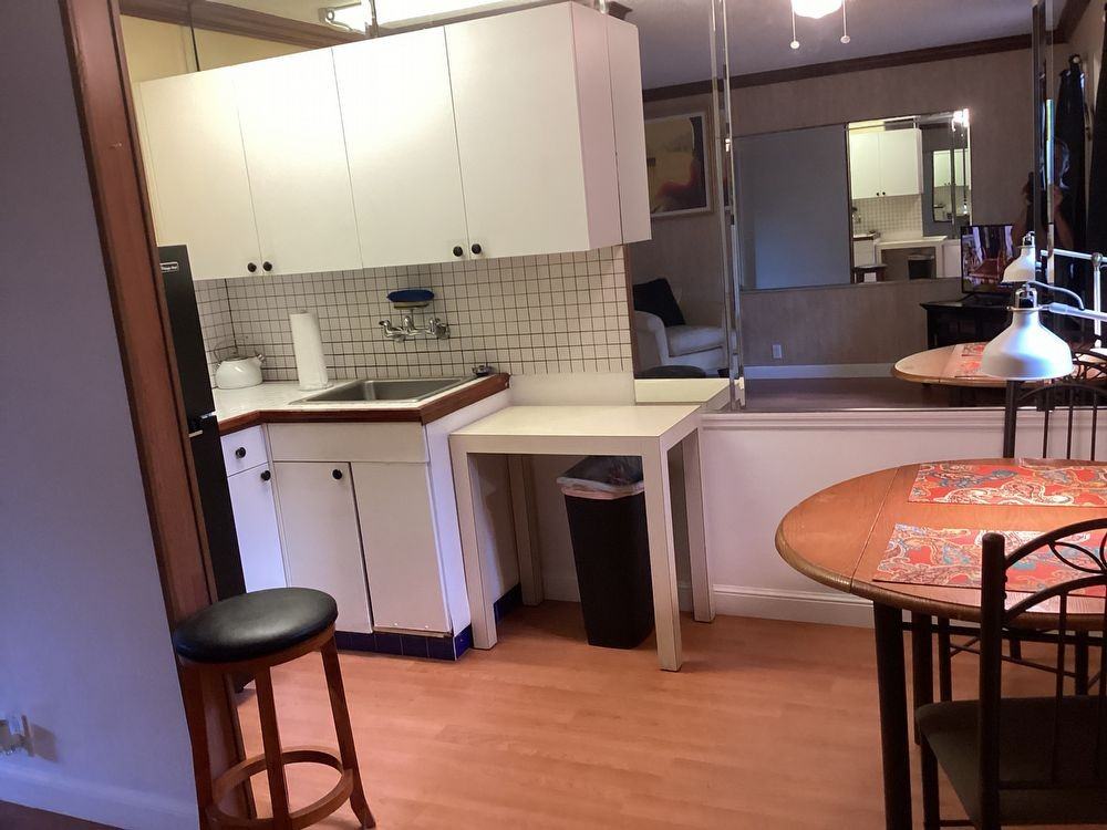 729 Ne 5th Ave #4 - Photo 5 of 5