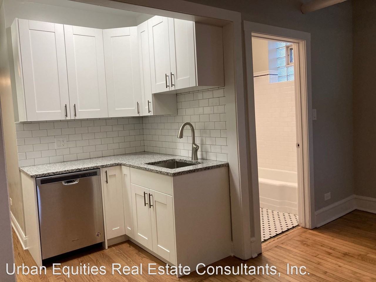 Touhy & Paulina Apartments - Photo 3 of 10