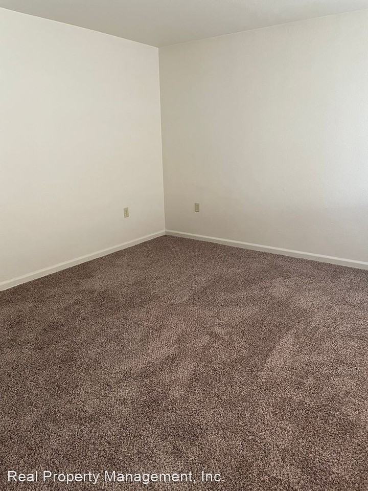 2668 Bunker Street - Photo 3 of 13