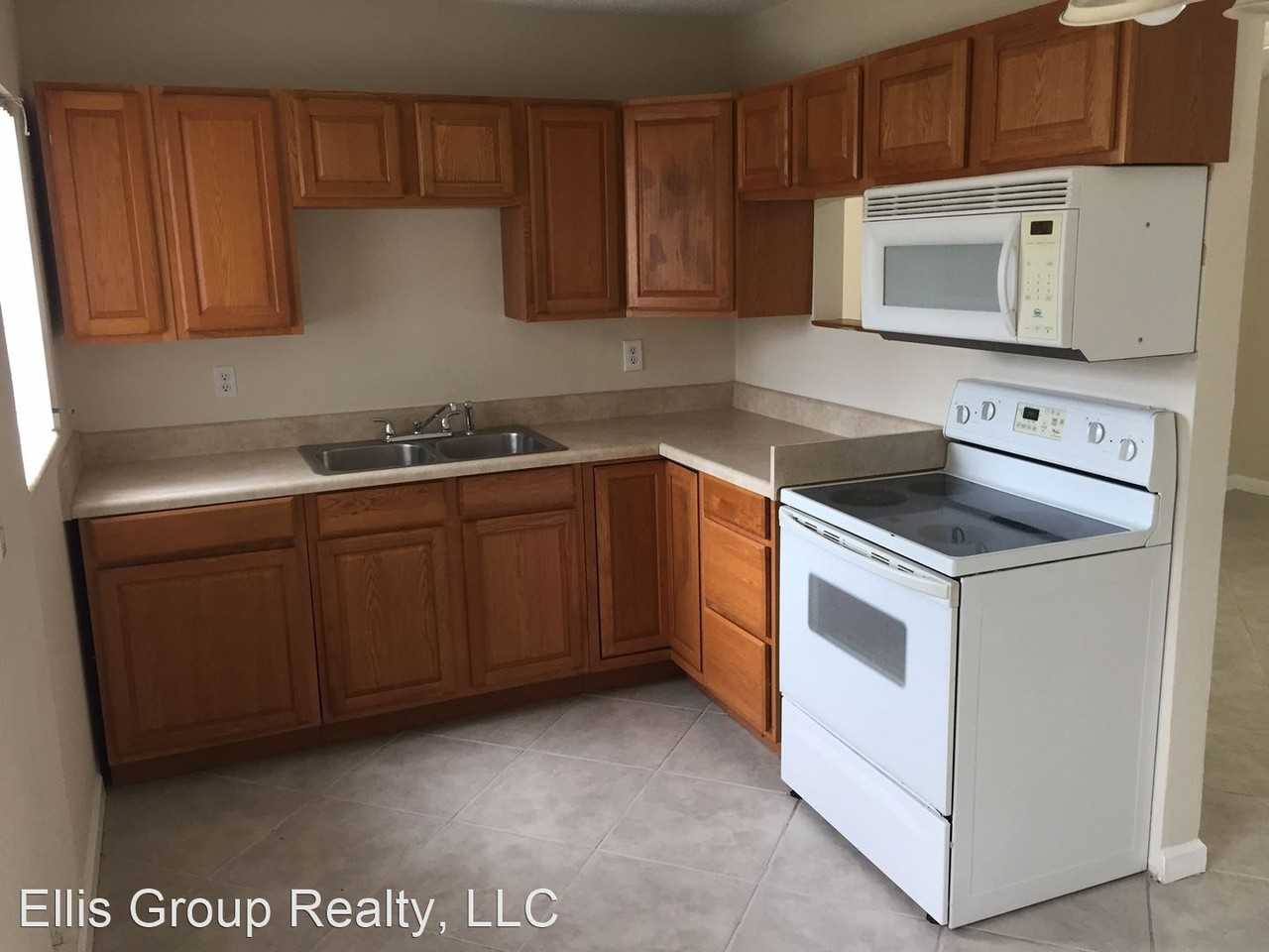 4505 Swift Ave - Photo 2 of 27