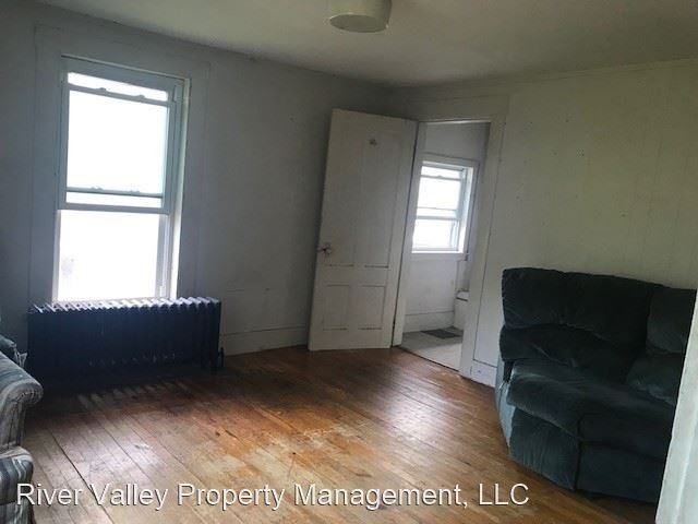 18 Central St - Photo 2 of 13