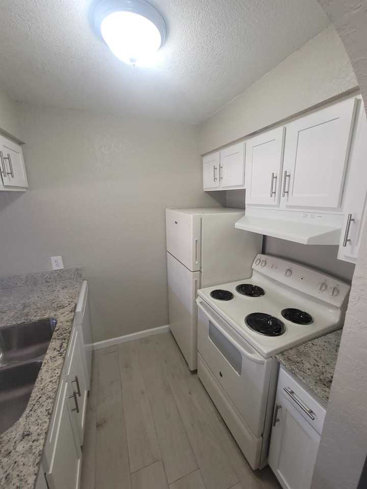 125 Patillo Rd #125 - Photo 2 of 7