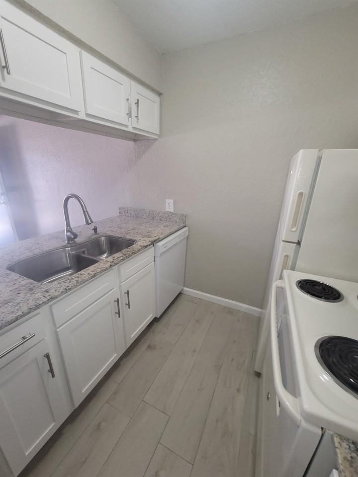 125 Patillo Rd #125 - Photo 3 of 7