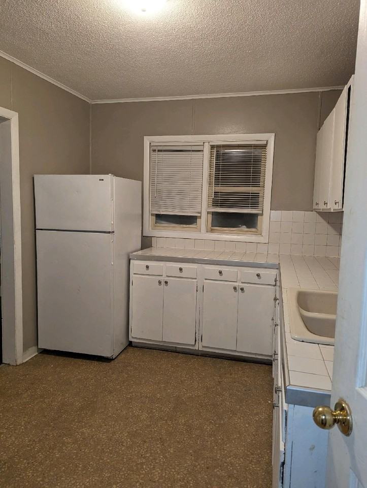 1944 Manz St #1 - Photo 3 of 9