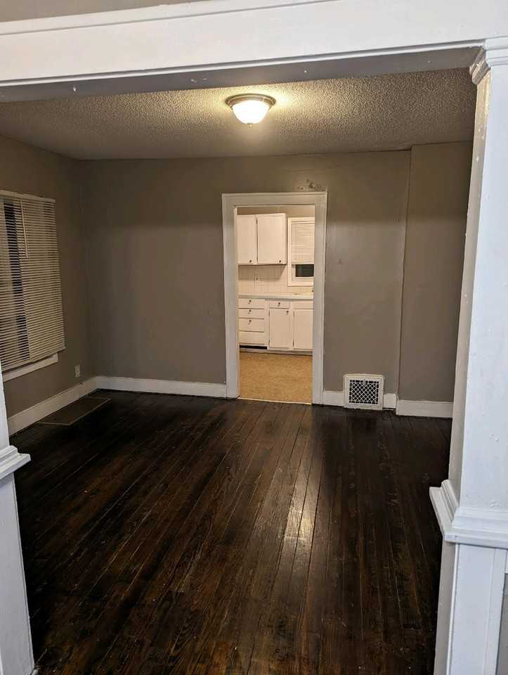 1944 Manz St #1 - Photo 6 of 9