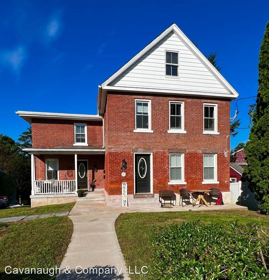 143 Eastern Drive - Photo 2 of 24